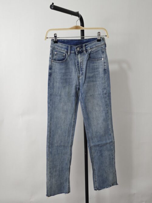 IMG_20250905_150800 Jeans Mom Celeste